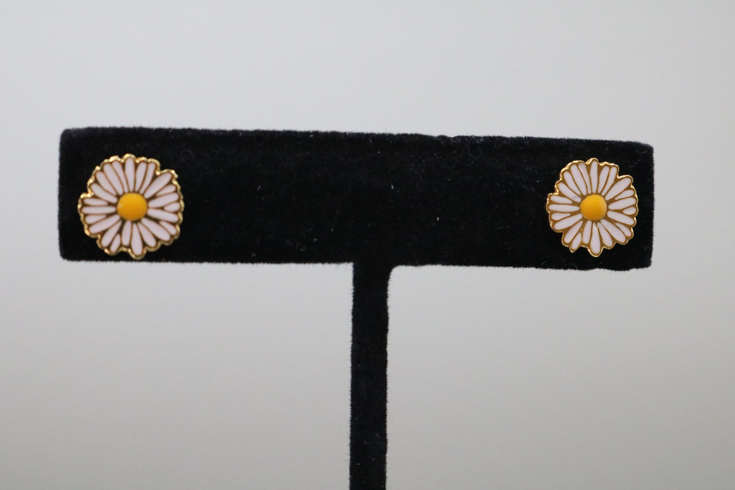 White Daisy Cute Fashion Earrings Handmade Earrings