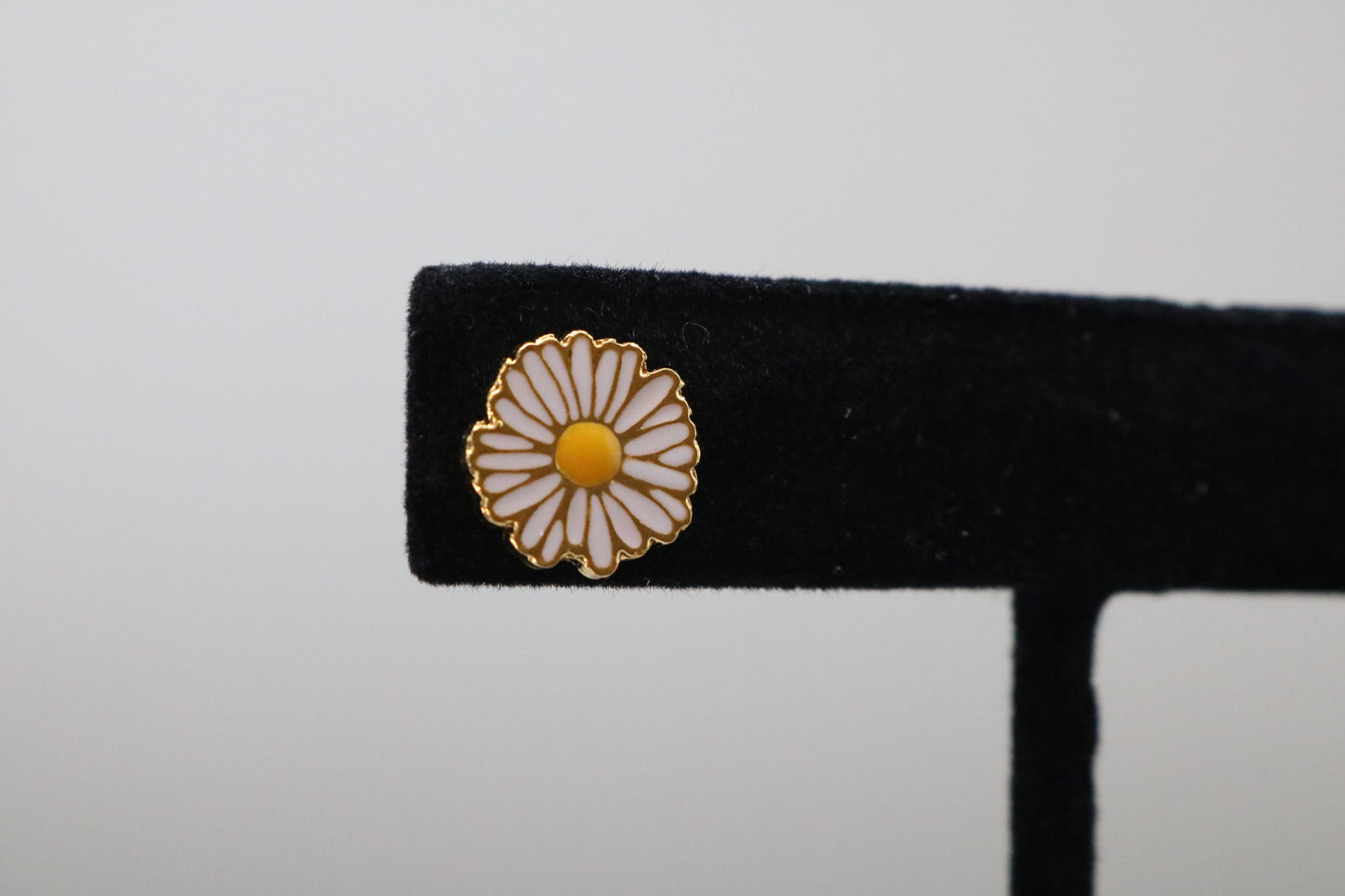 White Daisy Cute Fashion Earrings Handmade Earrings