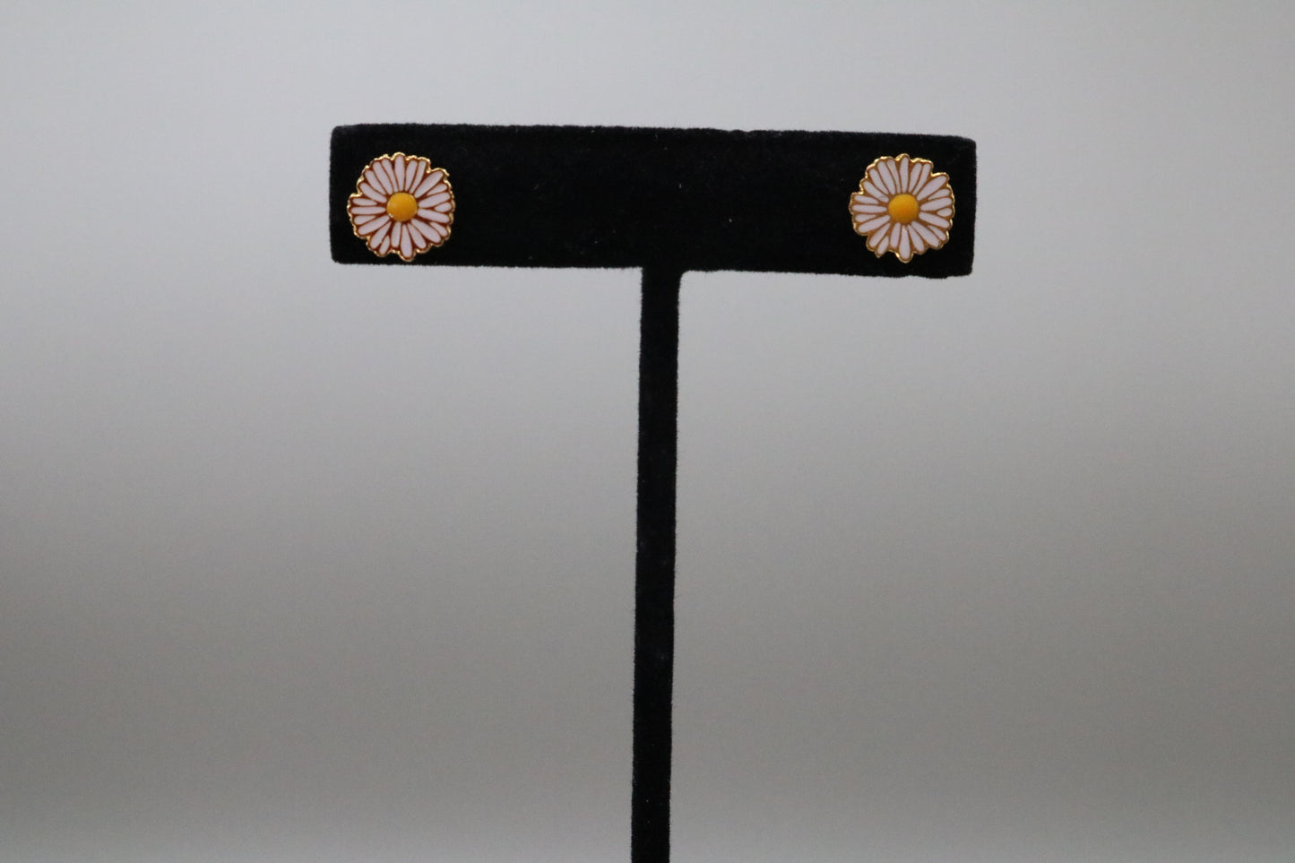 White Daisy Cute Fashion Earrings Handmade Earrings
